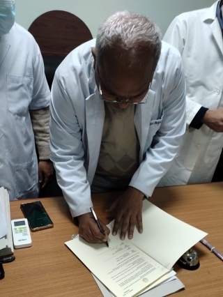 signing2