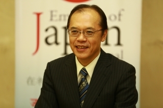 photo1