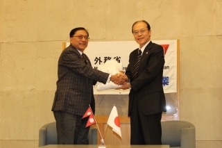 photo1
