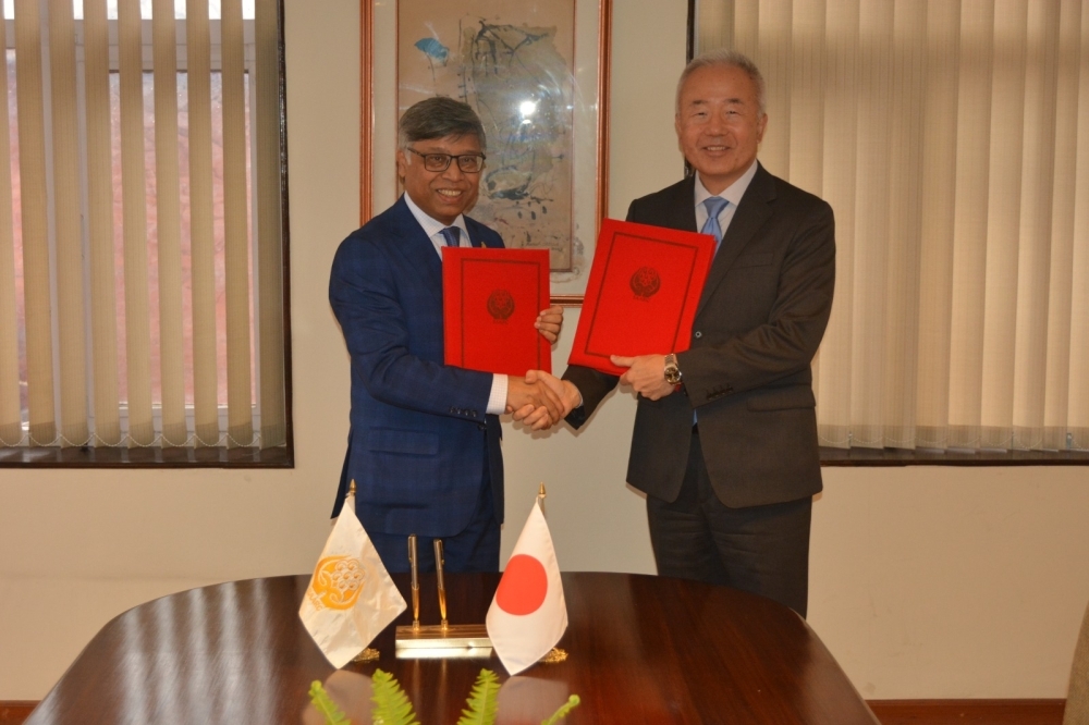 photo1